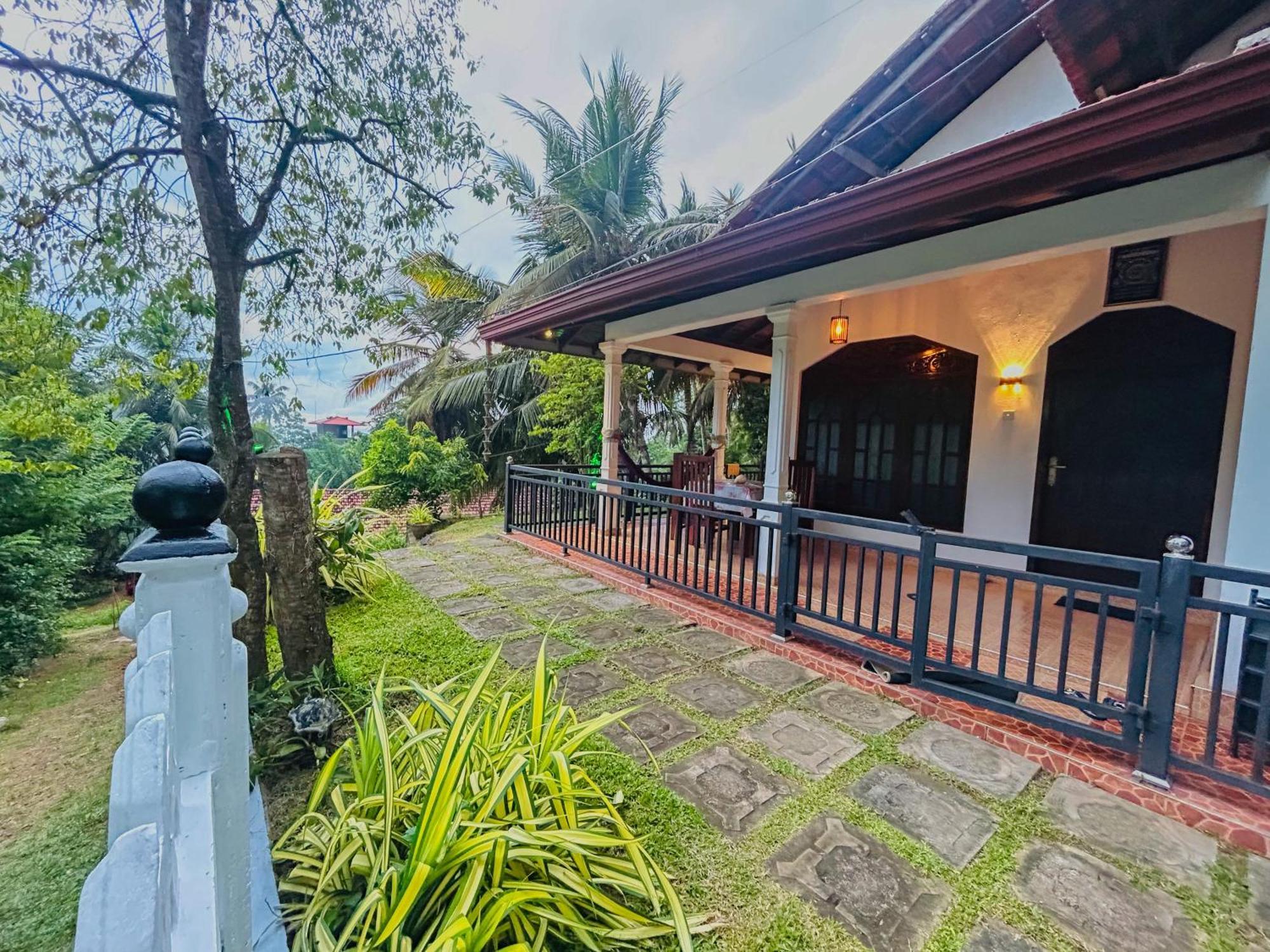Kawshan Home Stay Dikwella Sur Exterior foto