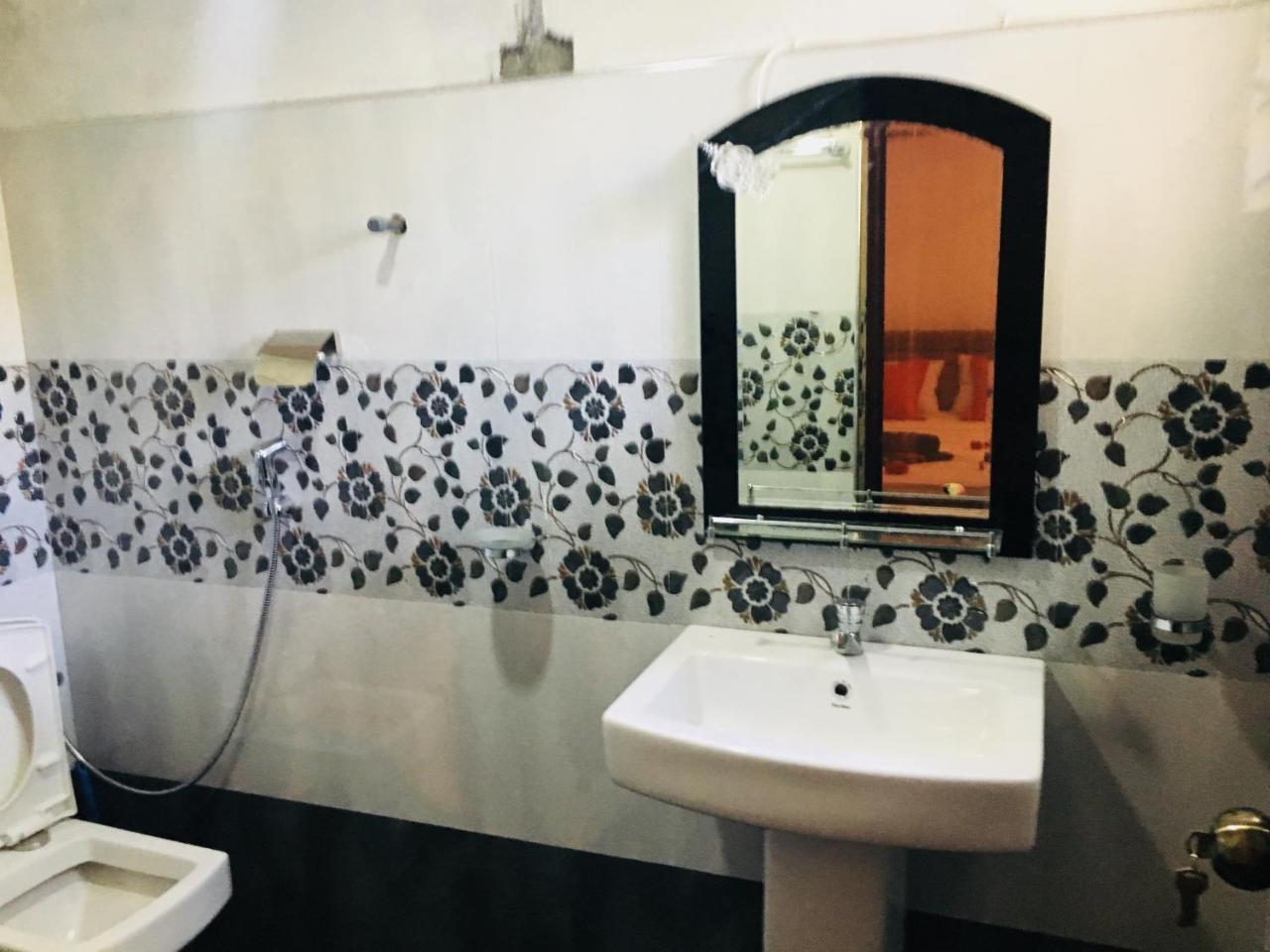Kawshan Home Stay Dikwella Sur Exterior foto